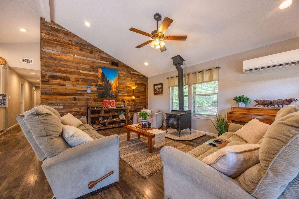 384 Fort Graham Road, Waco, TX 76705 Vaulted ceiling with recessed lighting and a ceiling fan