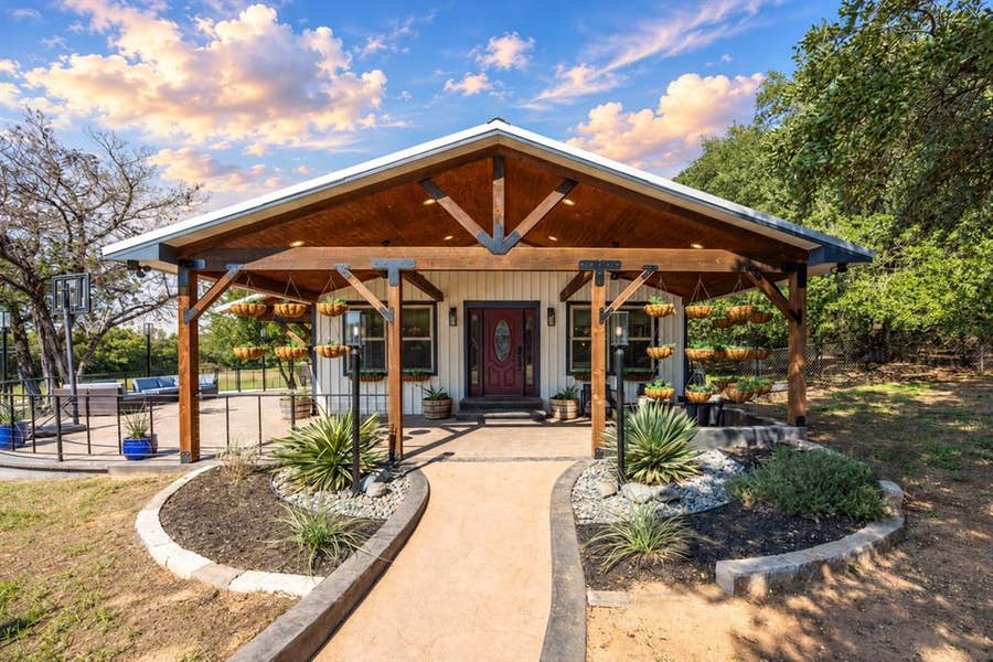 Property photo for 384 Fort Graham Road, Waco, TX