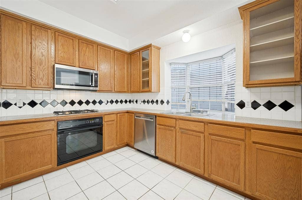 4400 Belvedere Drive, Plano, TX 75093 4400 Belvedere Drive, Plano, TX 75093