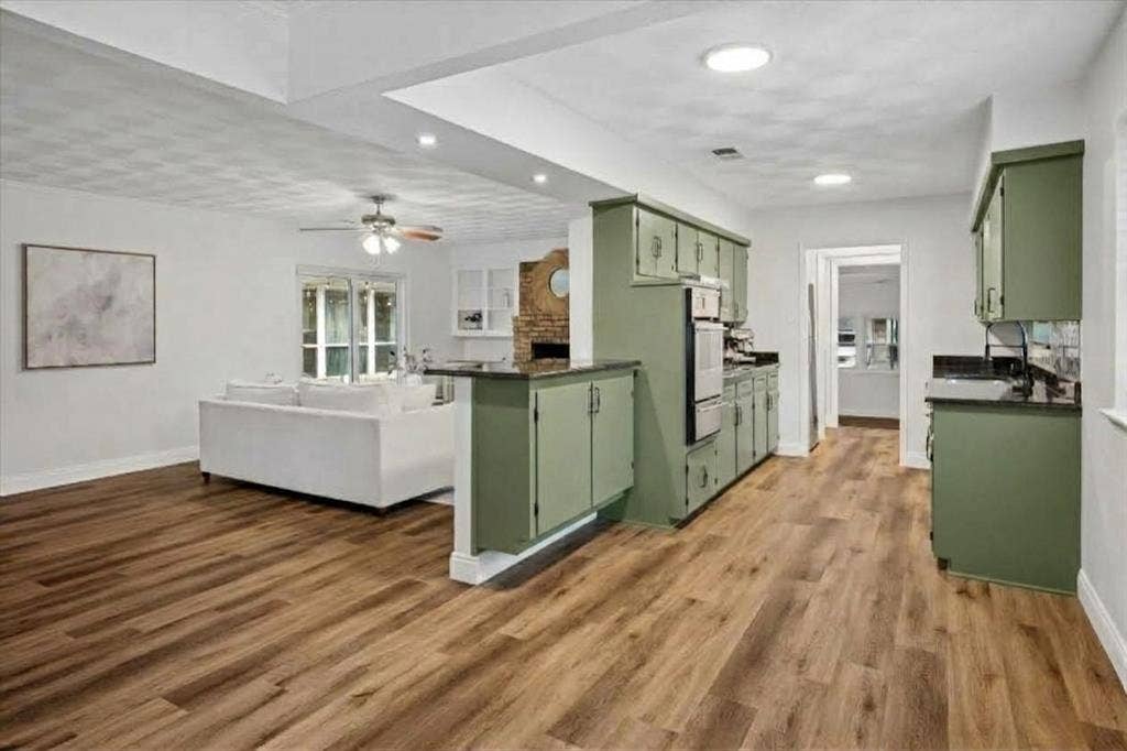 8426 Baumgarten Drive, Dallas, TX 75228
