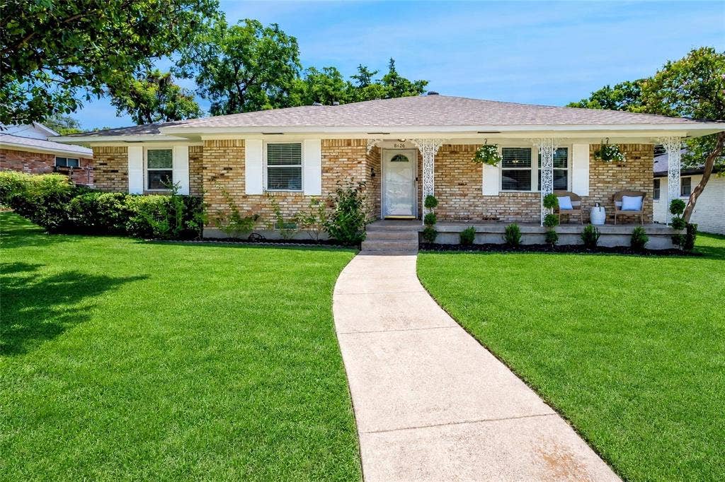 8426 Baumgarten Drive, Dallas, TX 75228