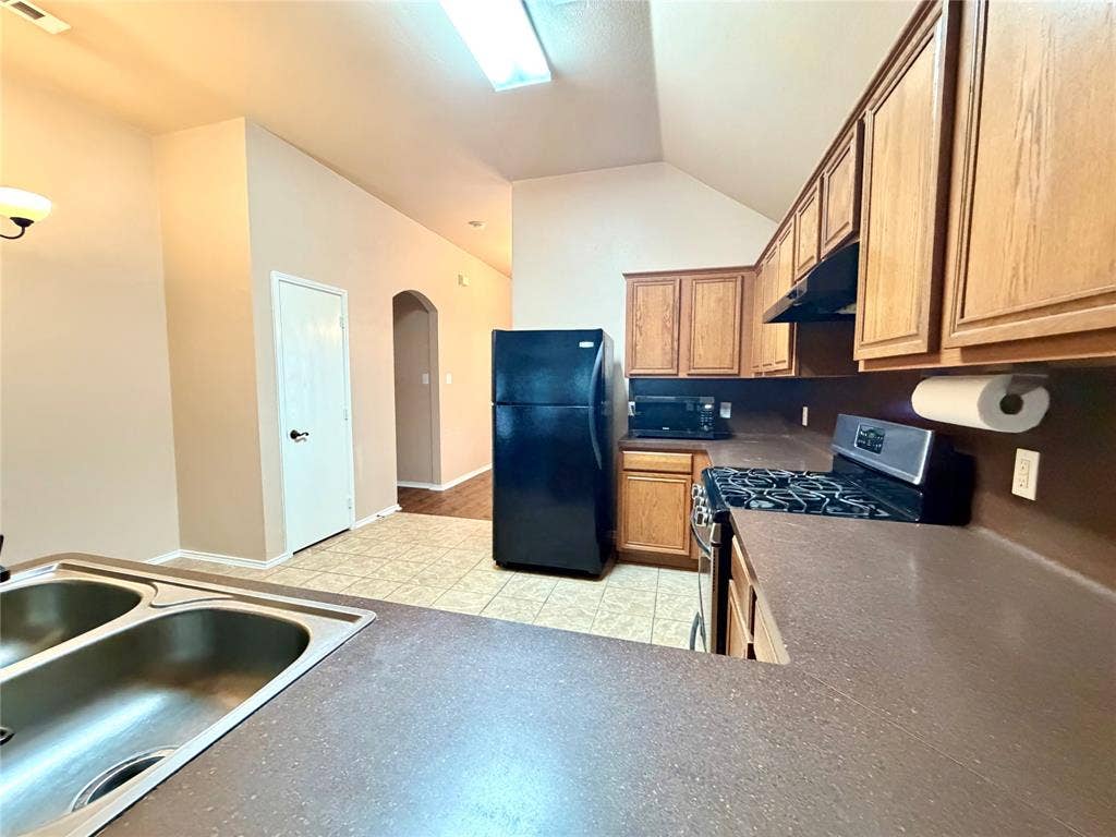 9016 Warren Drive, McKinney, TX 75071 Kitchen featuring gas cooktop range