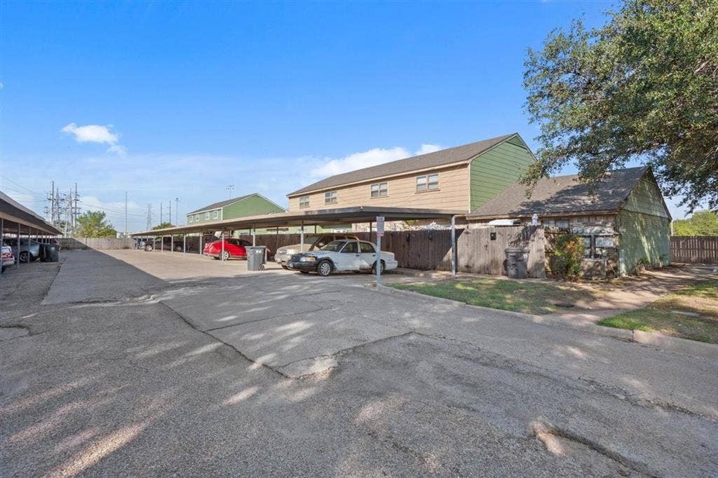 808 N 62nd Street, Waco, TX 76710