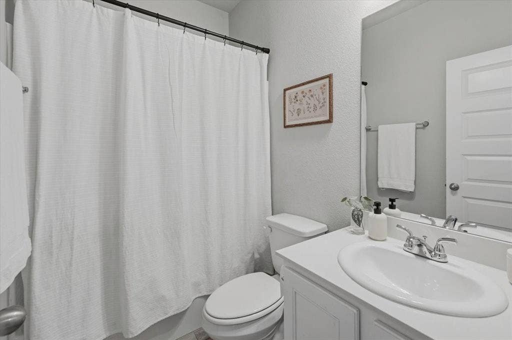 10920 Elata Drive, Fort Worth, TX 76108