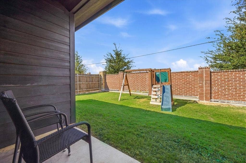 10920 Elata Drive, Fort Worth, TX 76108
