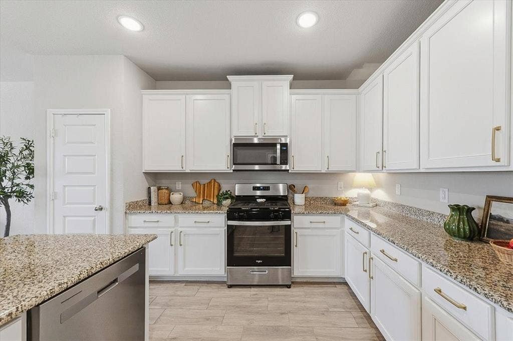 10920 Elata Drive, Fort Worth, TX 76108