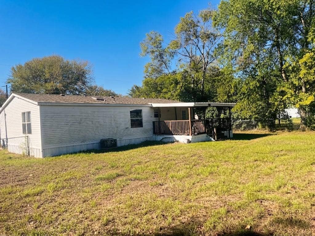 210 E Shadowwood, Gun Barrel City, TX 75156