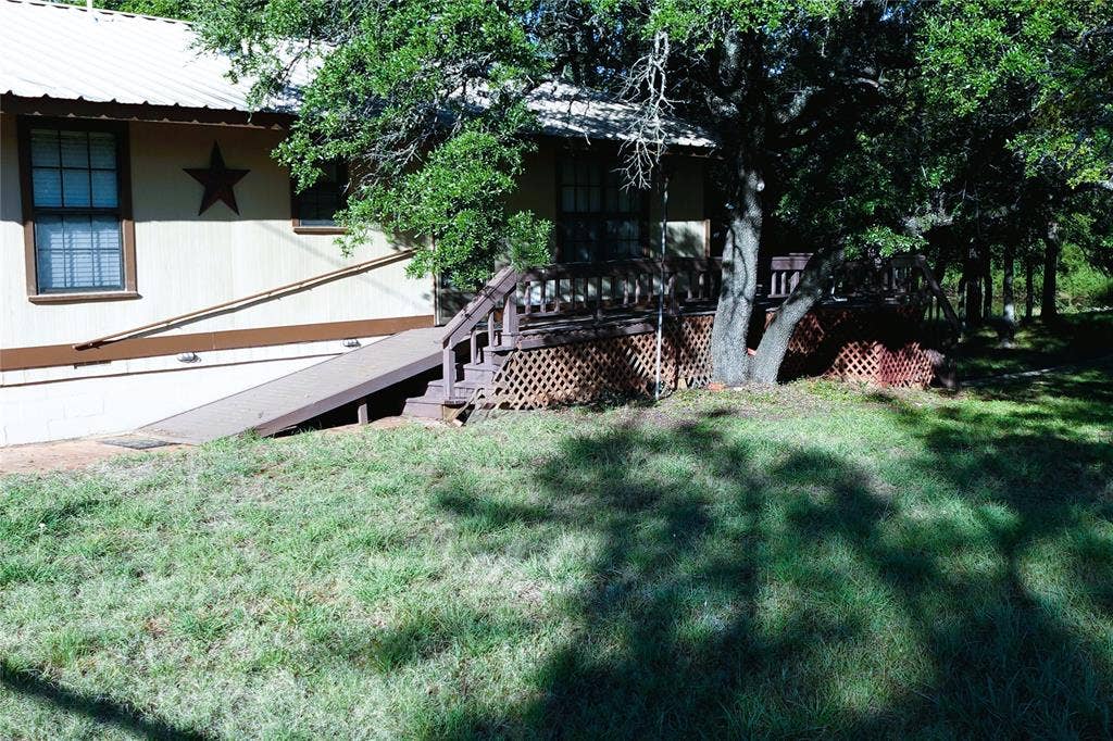 300 Hogg Creek Road, Brownwood, TX 76801