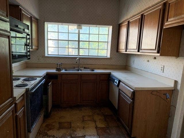 9801 Royal Lane, #308, Dallas, TX 75231