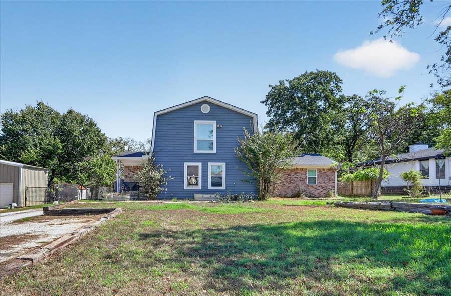 Property photo for 416 Cedarwood Street, Azle, TX