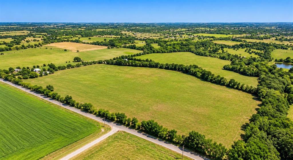 8560 County Road 513, Anna, TX 75409 8560 County Road 513, Anna, TX 75409