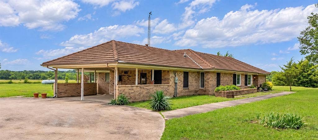 8560 County Road 513, Anna, TX 75409 8560 County Road 513, Anna, TX 75409