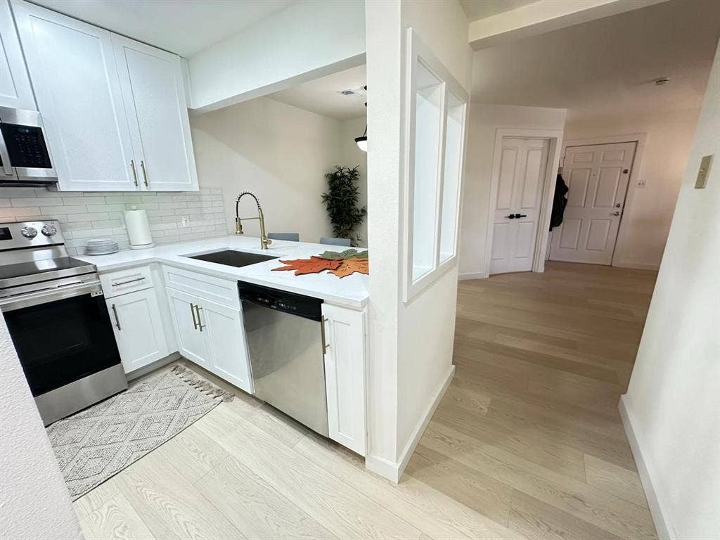 18333 Roehampton Drive, #322, Dallas, TX 75252