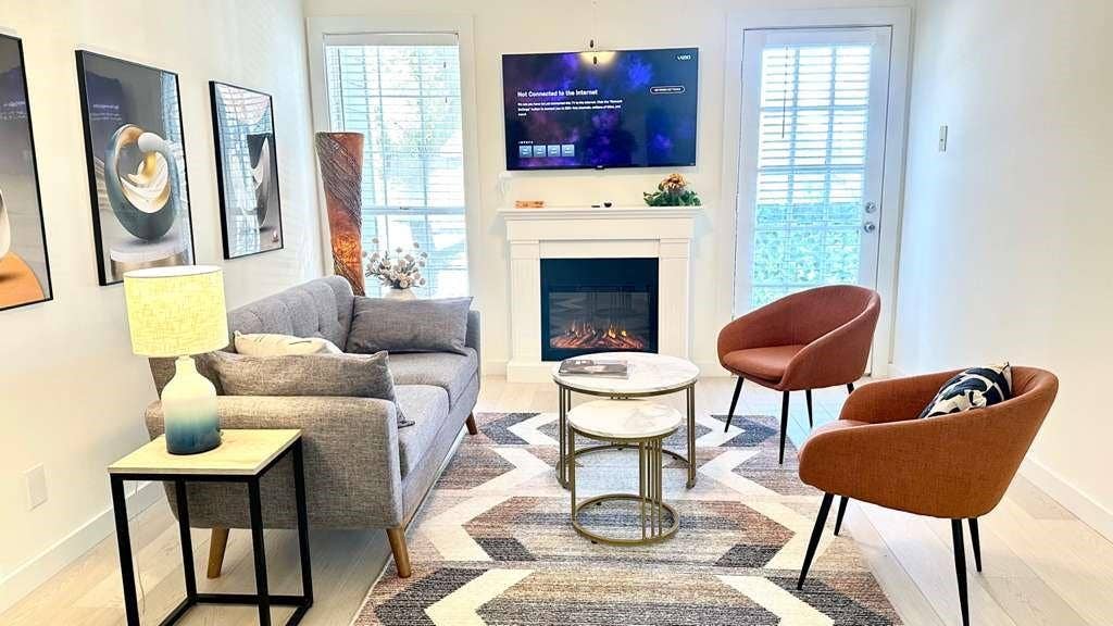 18333 Roehampton Drive, #322, Dallas, TX 75252