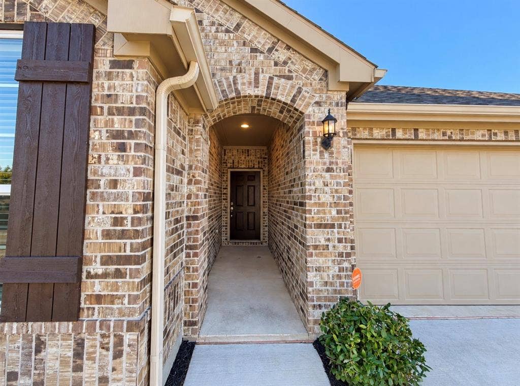2848 N Ranger LN Street, Aubrey, TX 76227