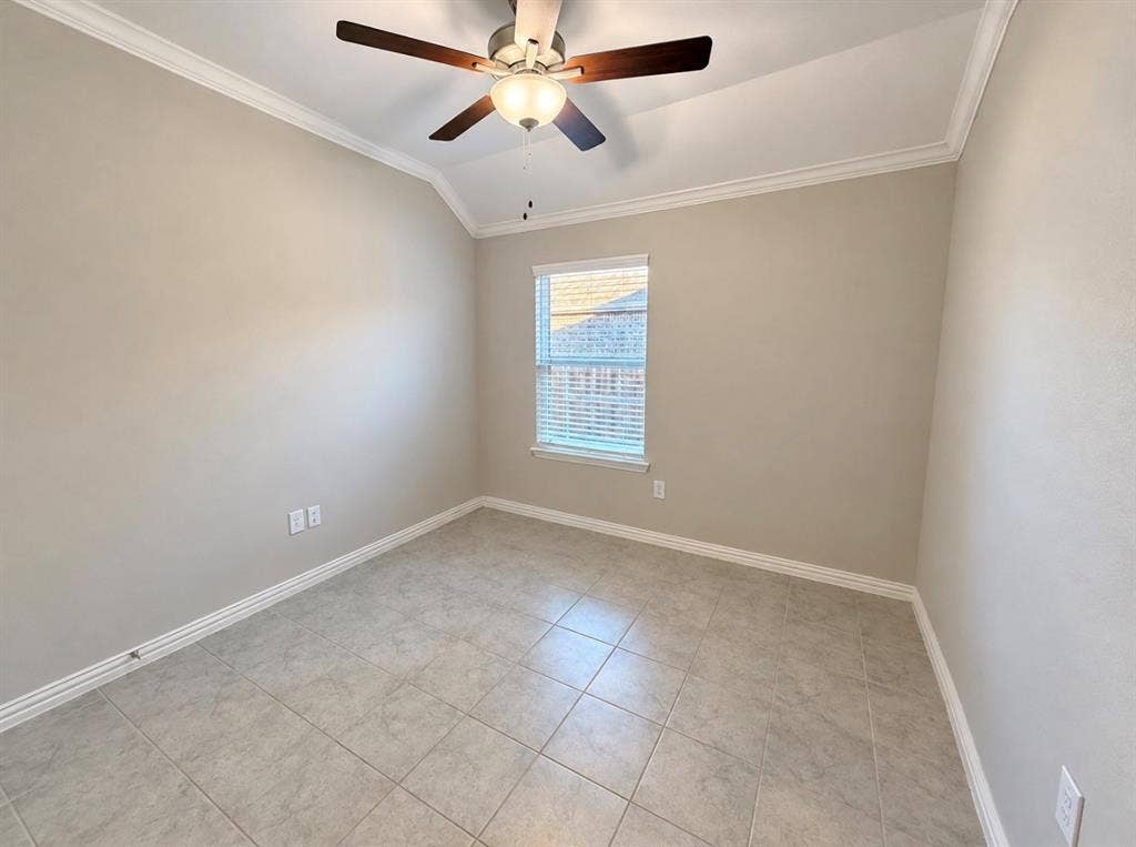 2848 N Ranger LN Street, Aubrey, TX 76227