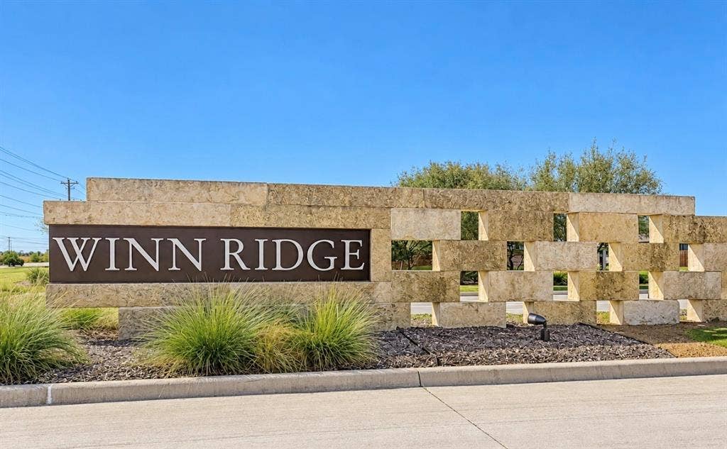 2848 N Ranger LN Street, Aubrey, TX 76227