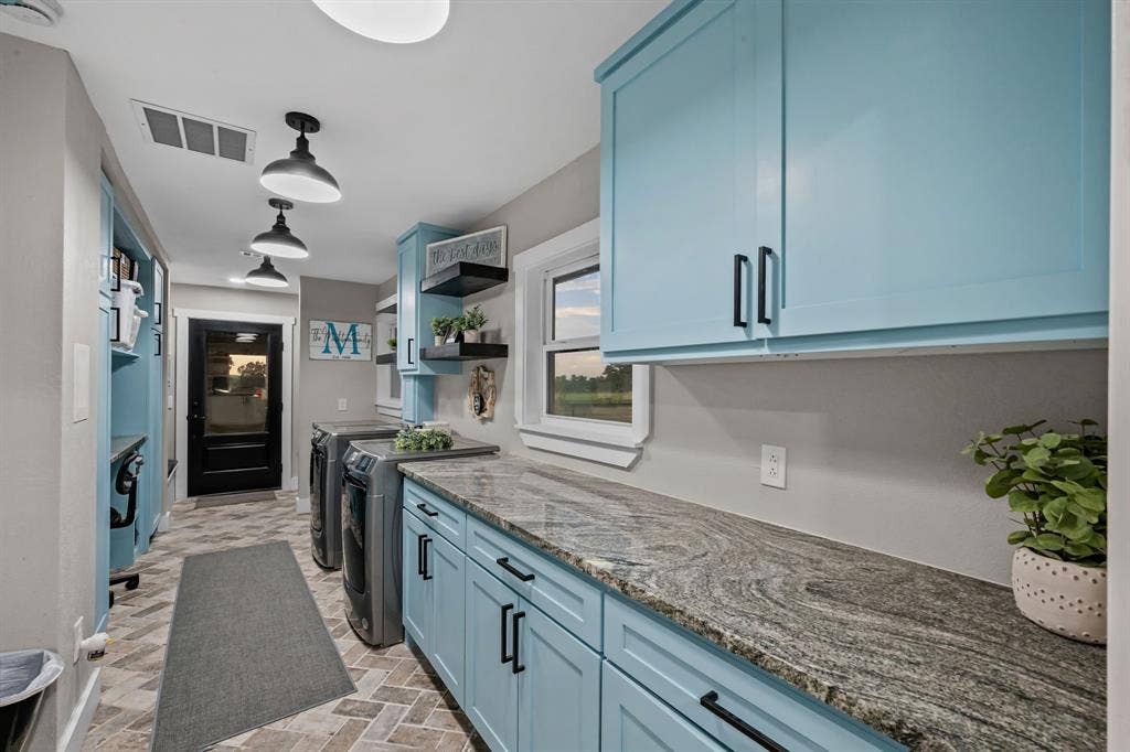 6101 Wild Cat Knob Road, Tolar, TX 76476