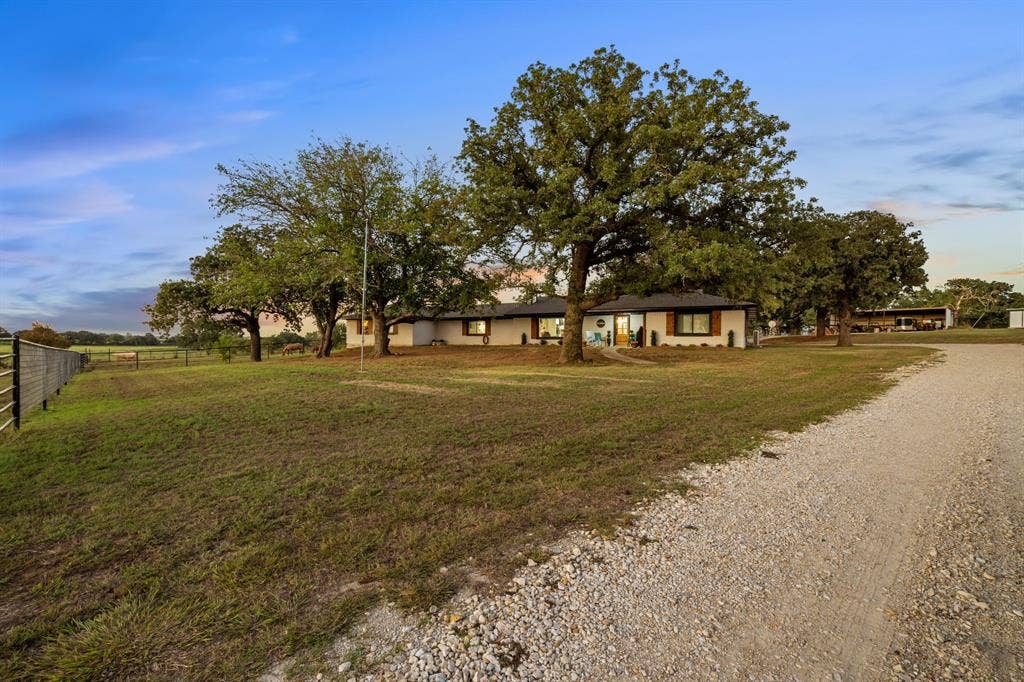 6101 Wild Cat Knob Road, Tolar, TX 76476