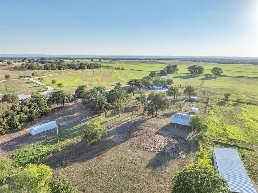 Property photo for 6101 Wild Cat Knob Road, Tolar, TX
