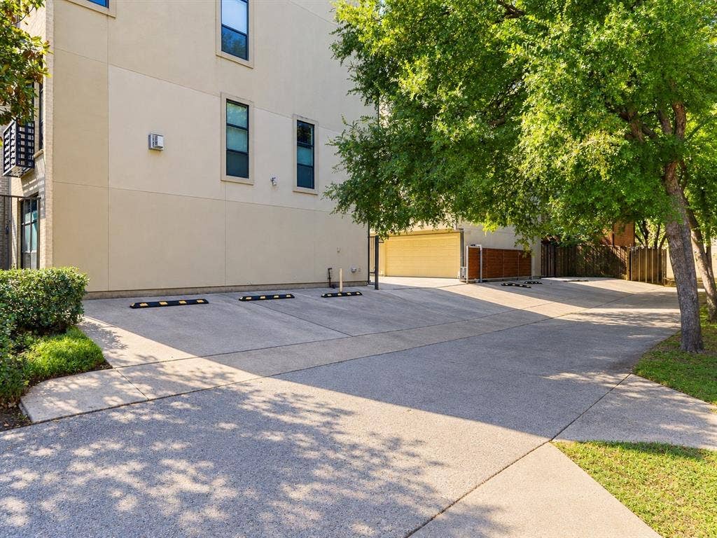 4618 Cedar Springs Road, #B, Dallas, TX 75219