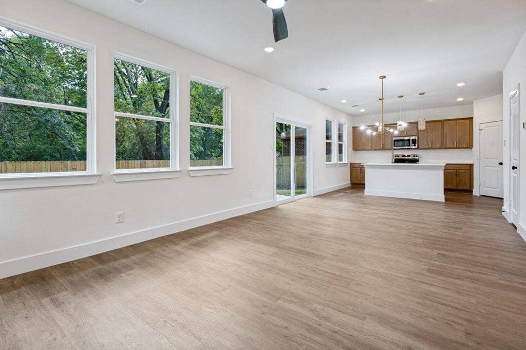 8916 Whitehall Lane, Dallas, TX 75232