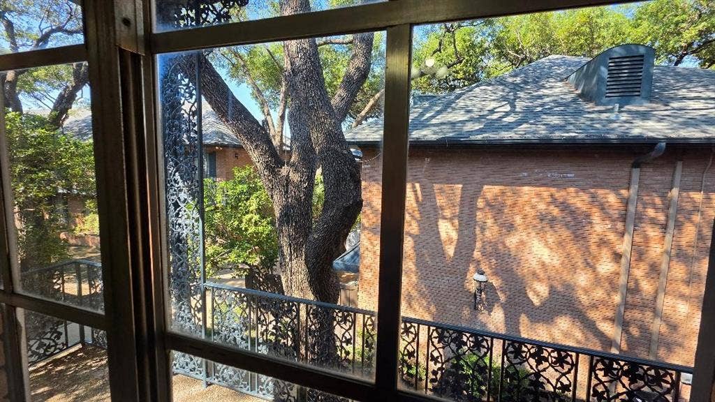 6023 E University Boulevard, #204, Dallas, TX 75206