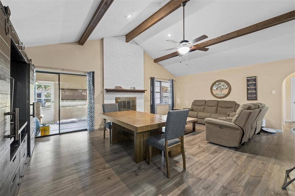 129 Texas Avenue, Hewitt, TX 76643