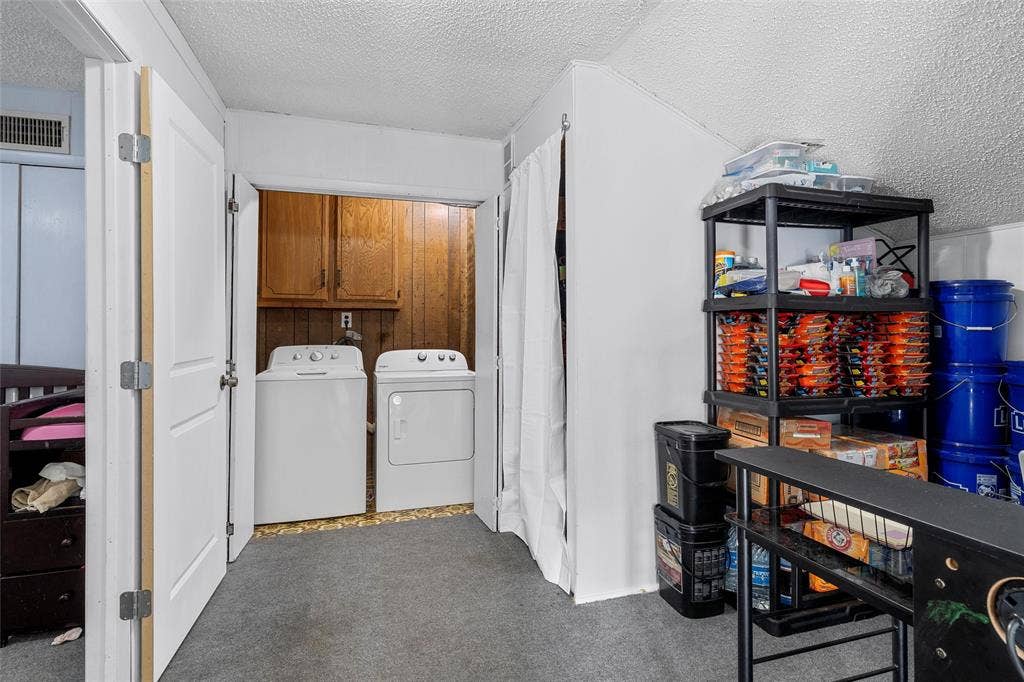 129 Texas Avenue, Hewitt, TX 76643