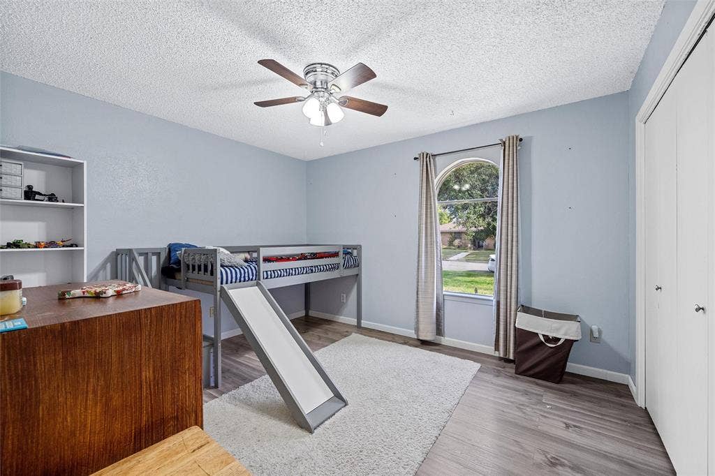 129 Texas Avenue, Hewitt, TX 76643