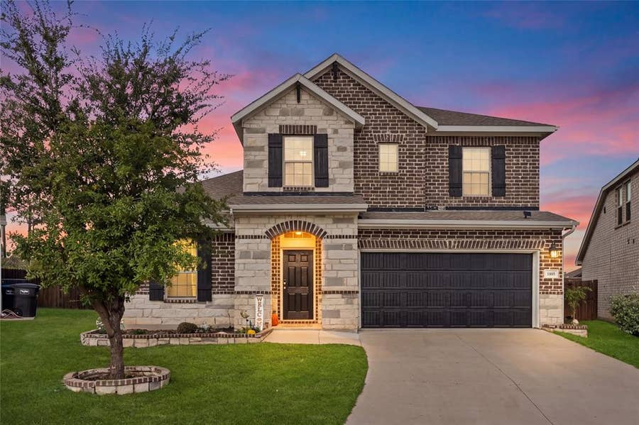 Property photo for 1805 Augustus Drive, Fort Worth, TX