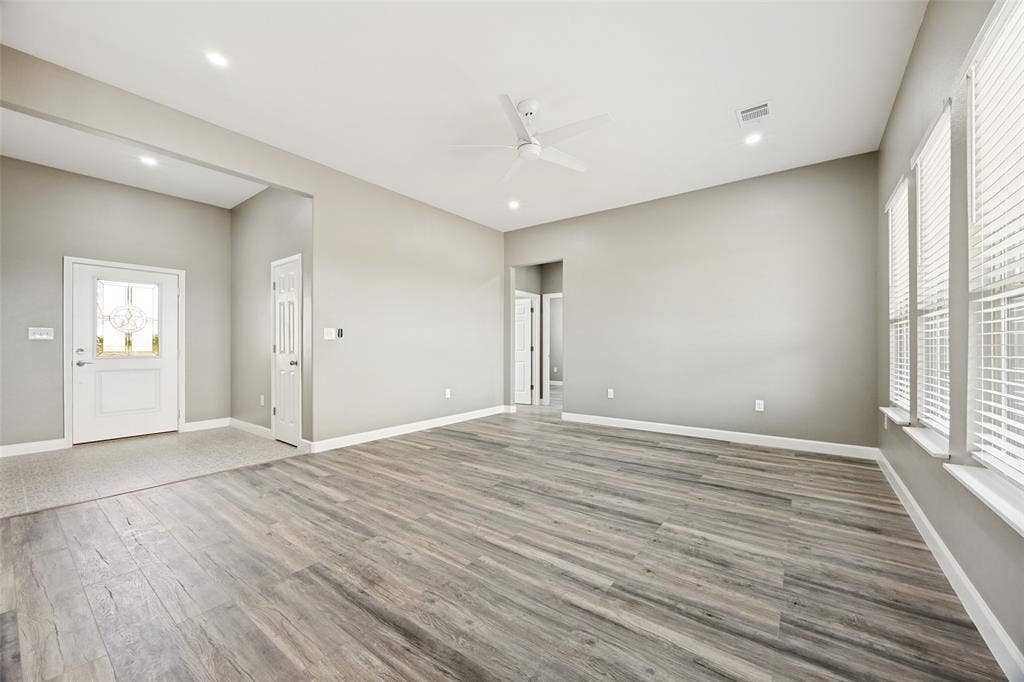 3712 County Road 1102, Celeste, TX 75423