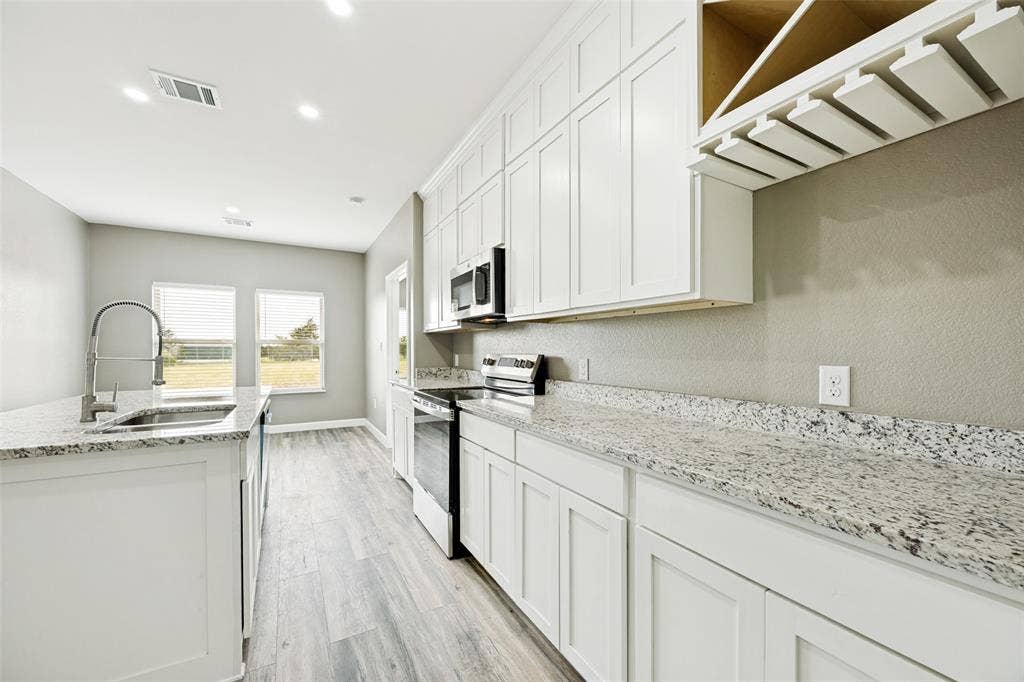 3712 County Road 1102, Celeste, TX 75423