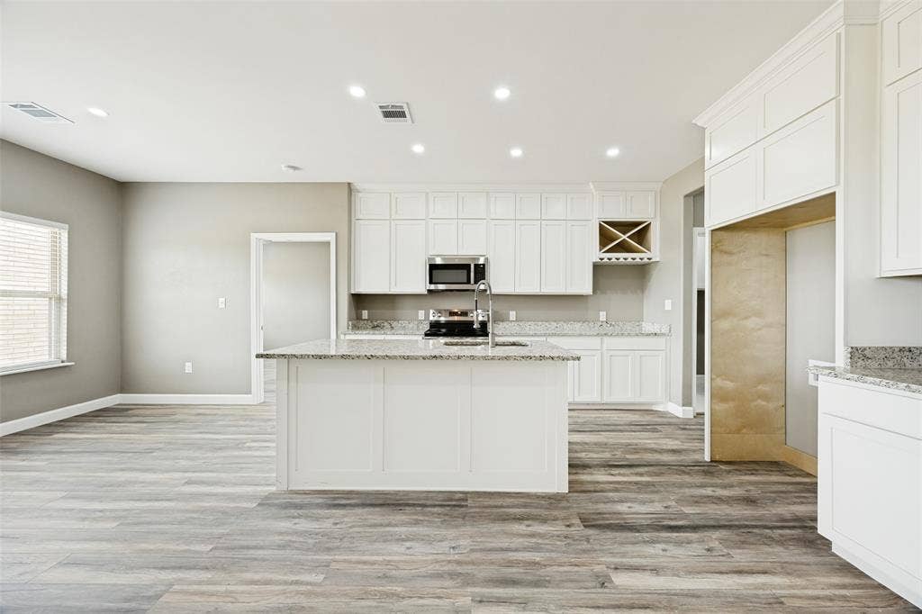 3712 County Road 1102, Celeste, TX 75423