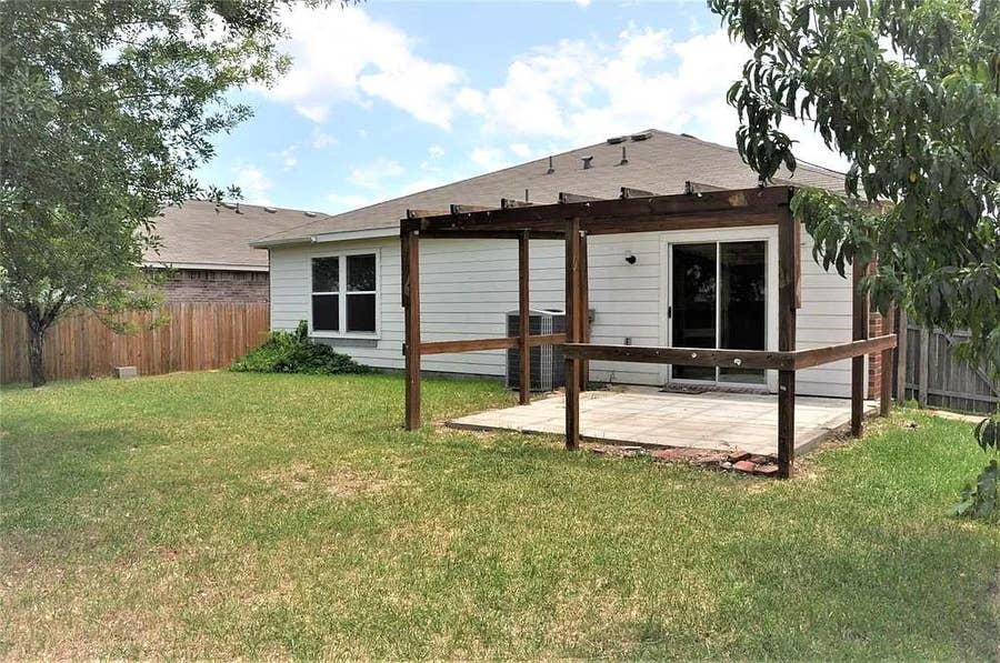 Property photo for 4413 silverwood Trail, Fort Worth, TX