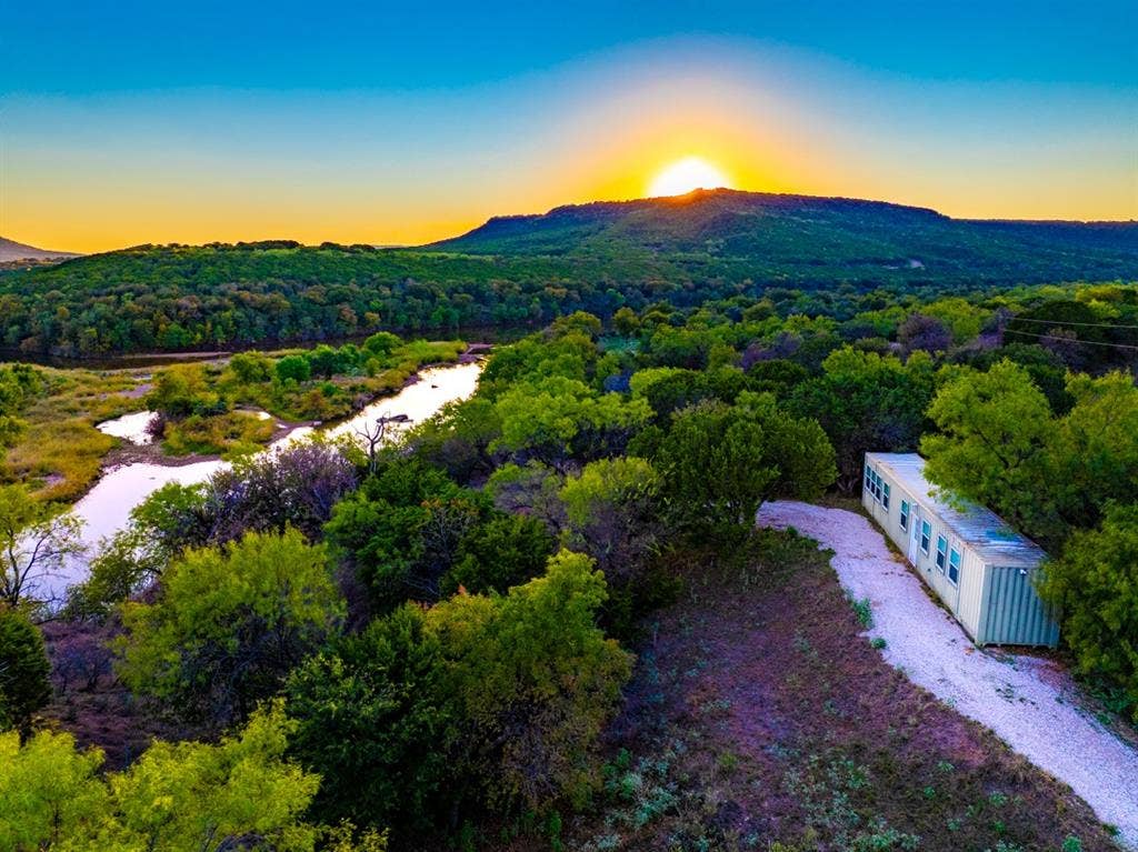 2024 Jesses Run Road, Graford, TX 76449