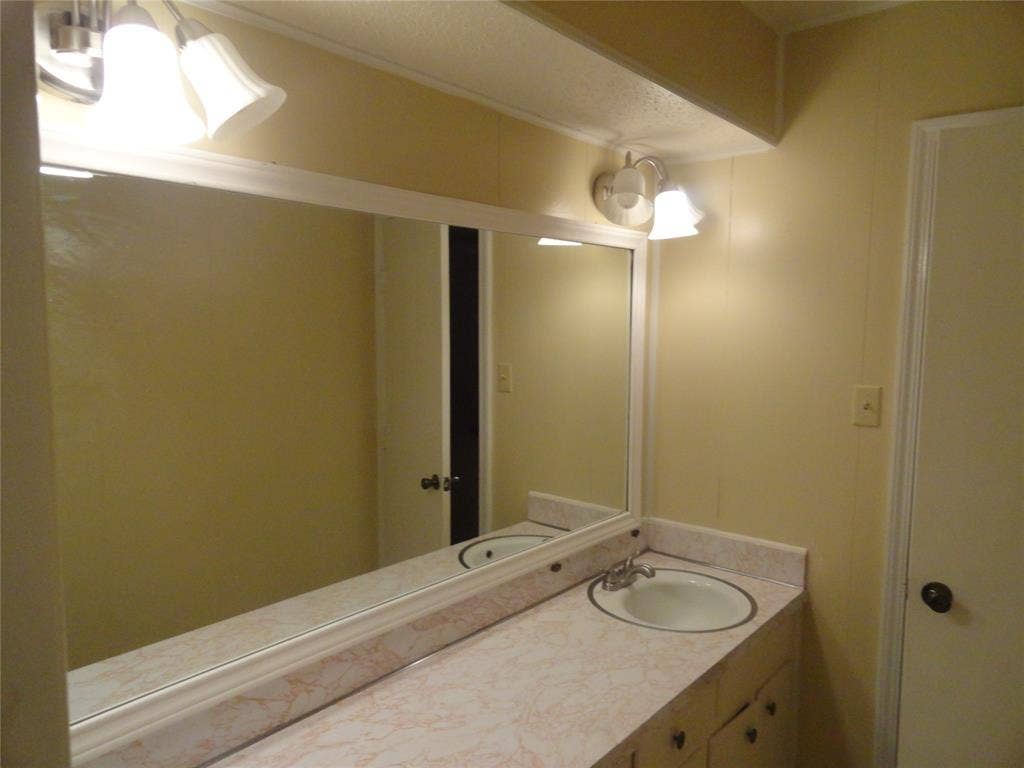 1809 Santa Clara Court, Grand Prairie, TX 75051 1809 Santa Clara Court, Grand Prairie, TX 75051