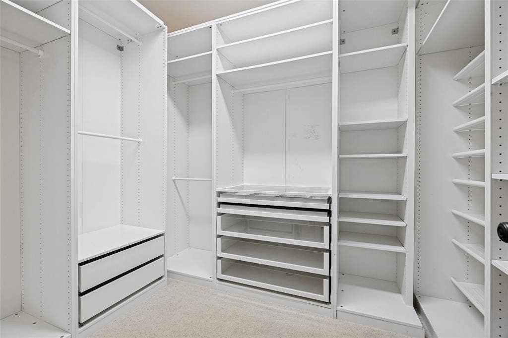 Primary custom closet system