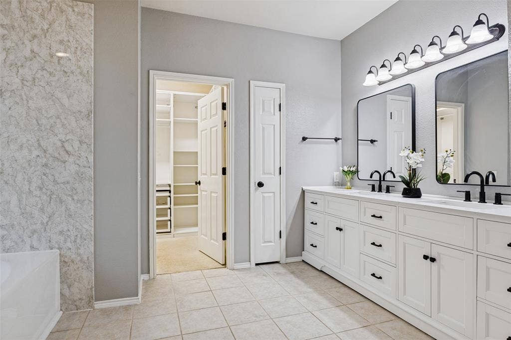 Primary bath with soft close drawers