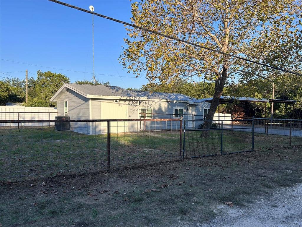248 Waupoo Trail, Whitney, TX 76692