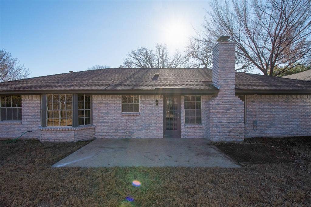 5605 Trails Edge Drive, Arlington, TX 76017