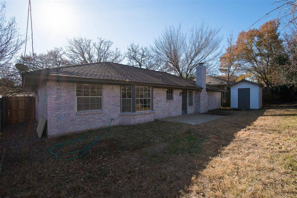 5605 Trails Edge Drive, Arlington, TX 76017