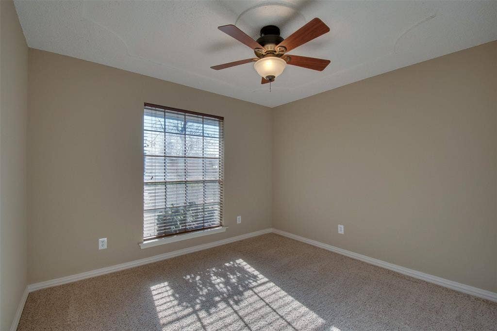 5605 Trails Edge Drive, Arlington, TX 76017