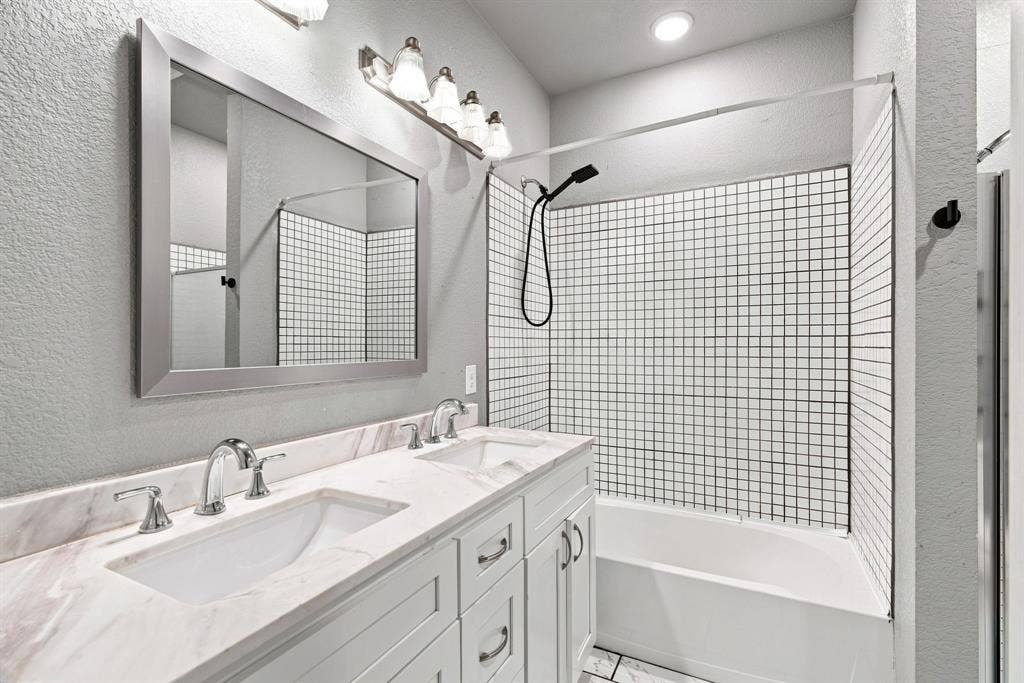 1837 Jennifer #A Court, Pelican Bay, TX 76020