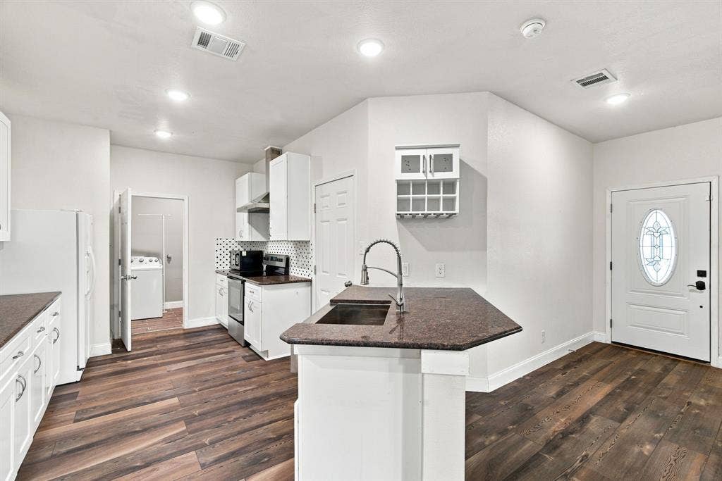 1837 Jennifer #A Court, Pelican Bay, TX 76020