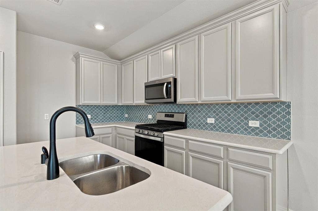 5117 Del Monte Drive, Denton, TX 76207