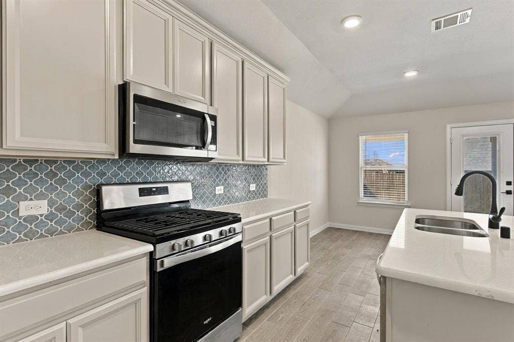 5117 Del Monte Drive, Denton, TX 76207