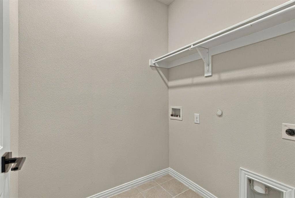 5117 Del Monte Drive, Denton, TX 76207