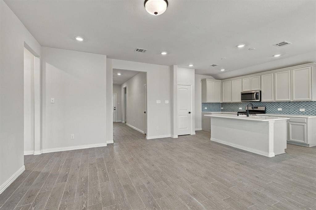 5117 Del Monte Drive, Denton, TX 76207