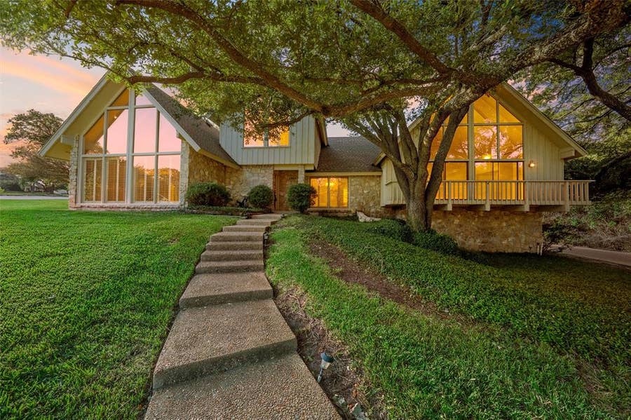 Property photo for 2900 Inverness Drive, Waco, TX
